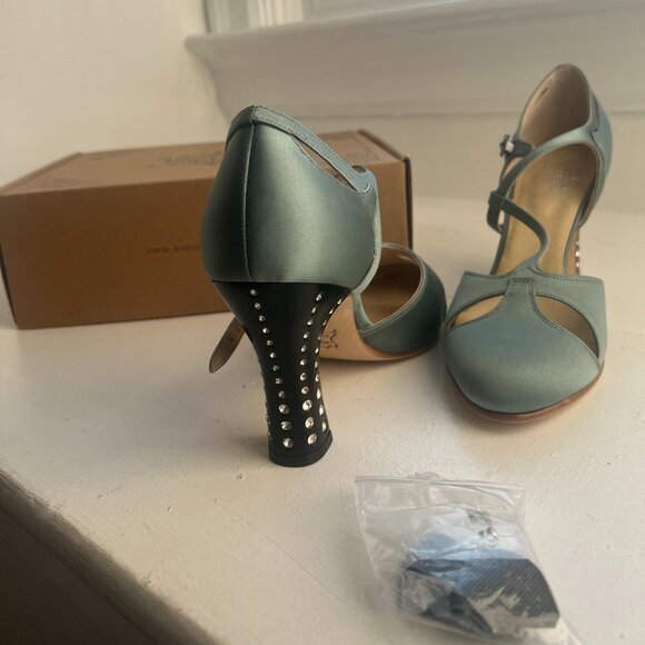 American Duchess Marigold Rhinestone 1920s Pumps (Sea Green) Size 8 - Picture 2 of 7